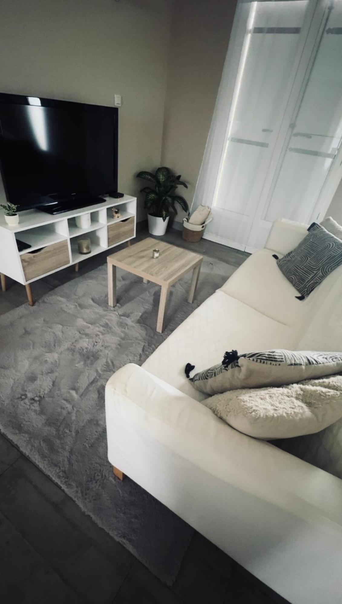Mitoyen Avec 1 Appartement